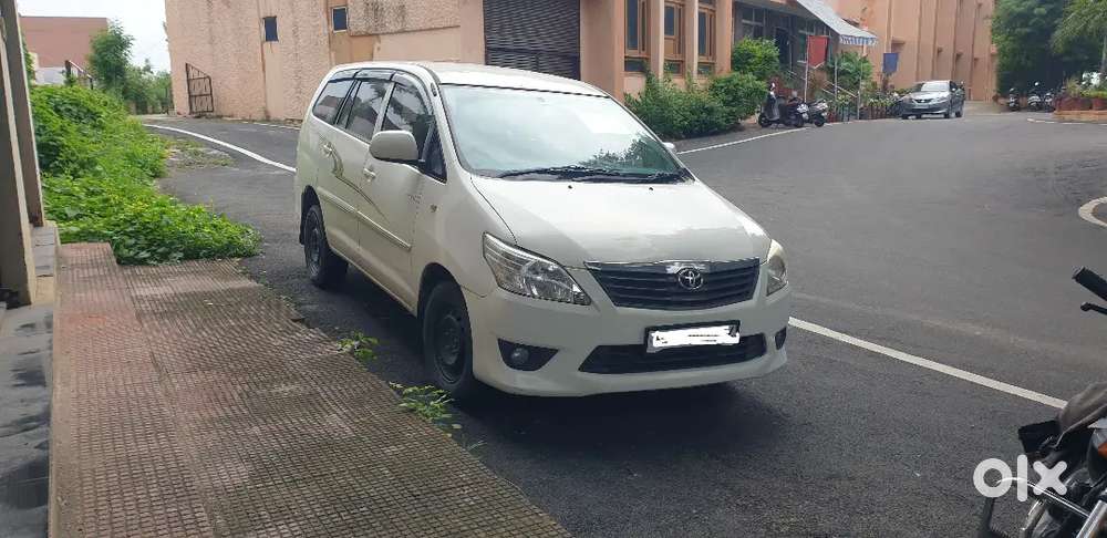 Toyota Innova 2014 Diesel Well Maintained