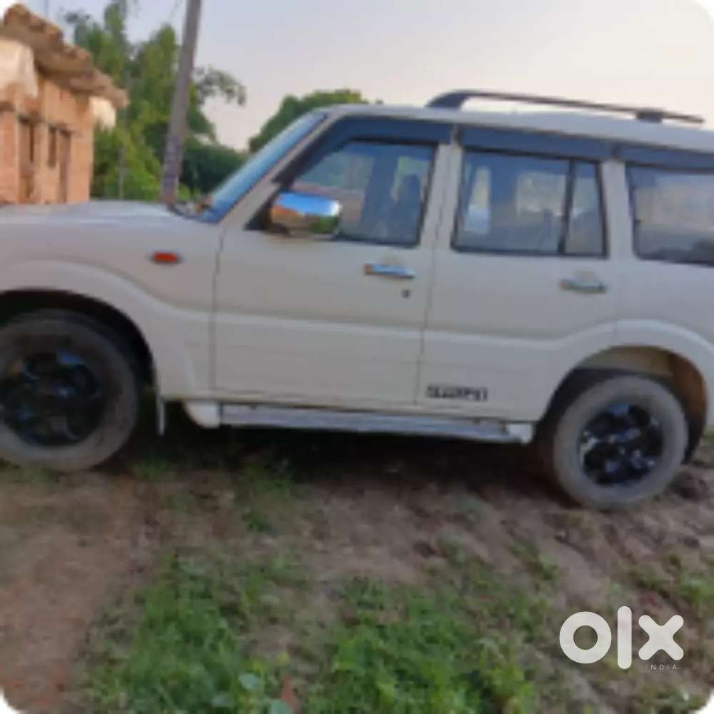 महिंद्रा स्कार्पियो इंजन का काम हो गया है अभी300 किलोमीटर चली है