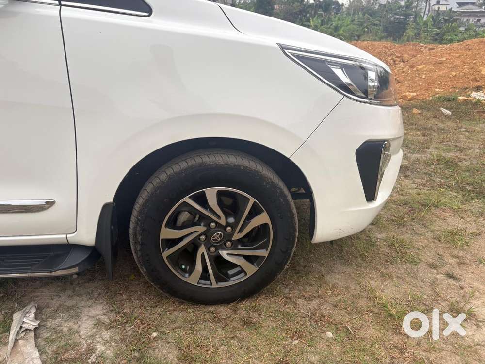 Perfect Family Suv: Toyota Innova Crysta In Mint Condition