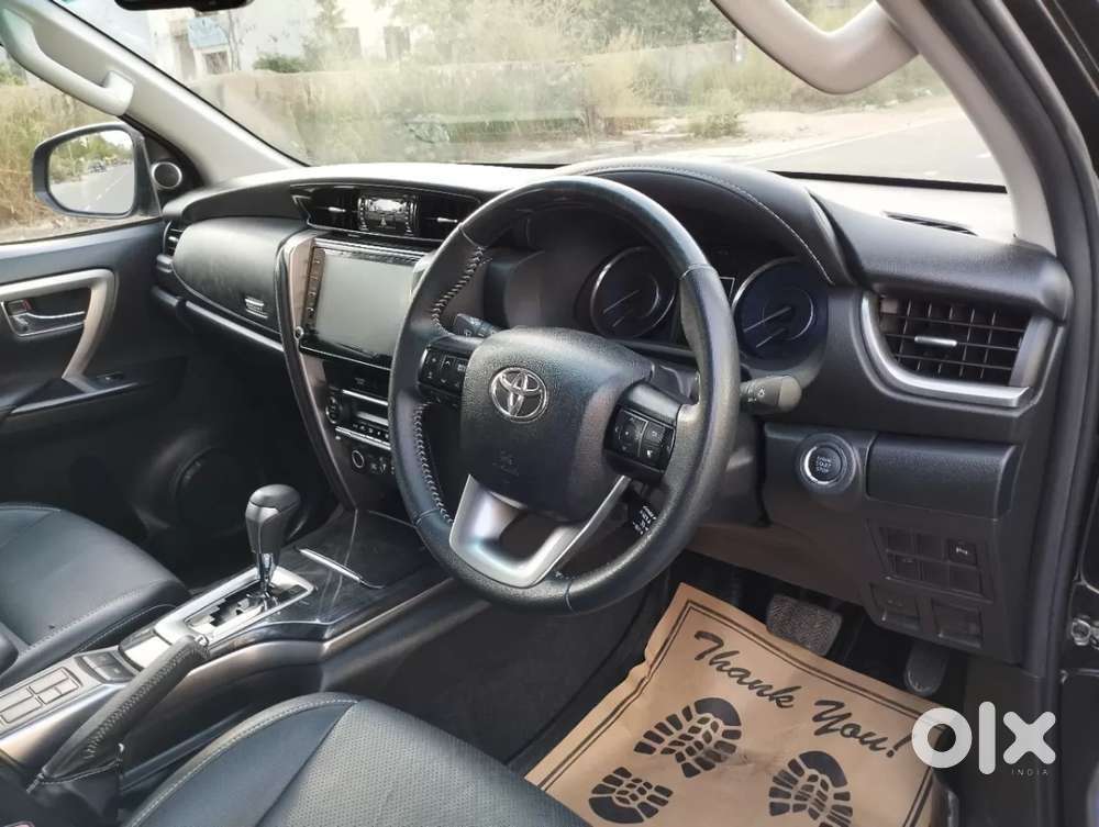 Toyota Fortuner 4x2 At 2.7 Petrol, 2025, Petrol
