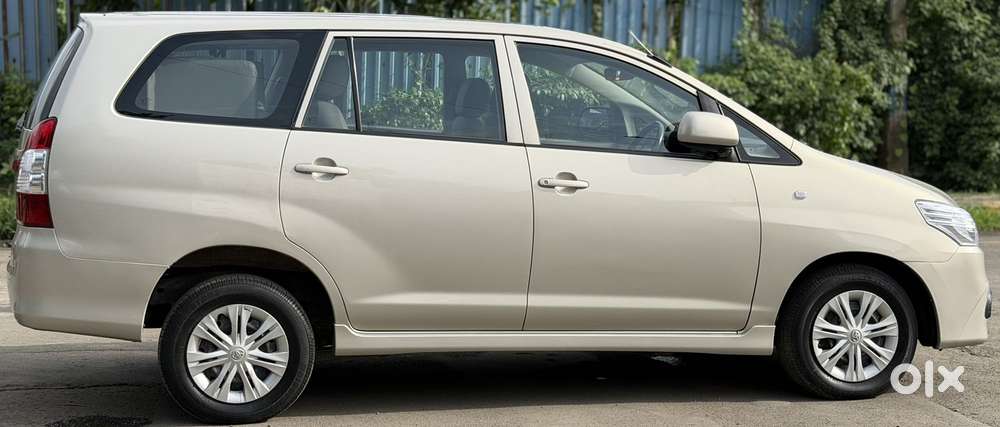 Toyota Innova 2.5 Gx (diesel) 7 Seater Bs Iv, 2015, Diesel