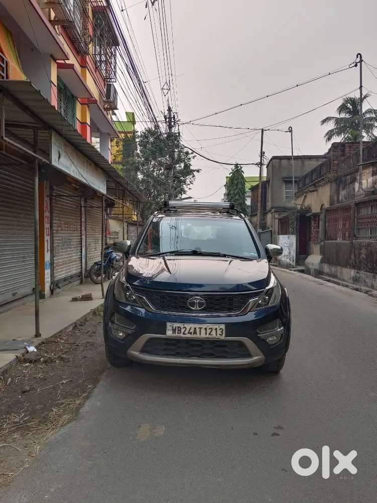 Rare 2019 Tata Hexa Xt 4x2 Manual - Arizona Blue  Premium Suv