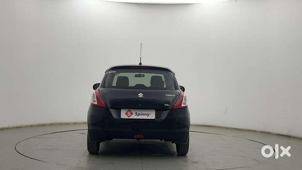 Maruti Suzuki Swift Vxi Optional, 2016, Petrol