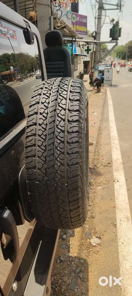 16 Inc New Tyre Available Only 950km Drived ...good Tyres..70000 Rs