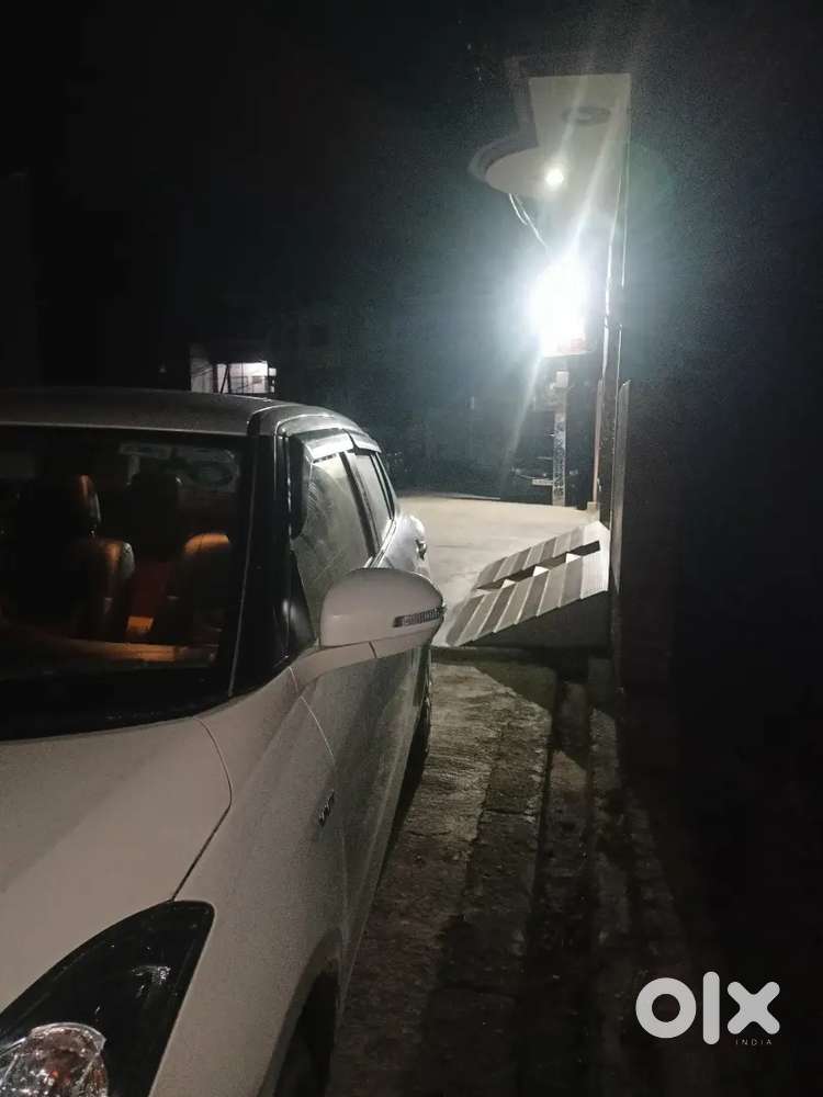 Maruti Suzuki Swift 2016 Petrol 52777 Km Driven