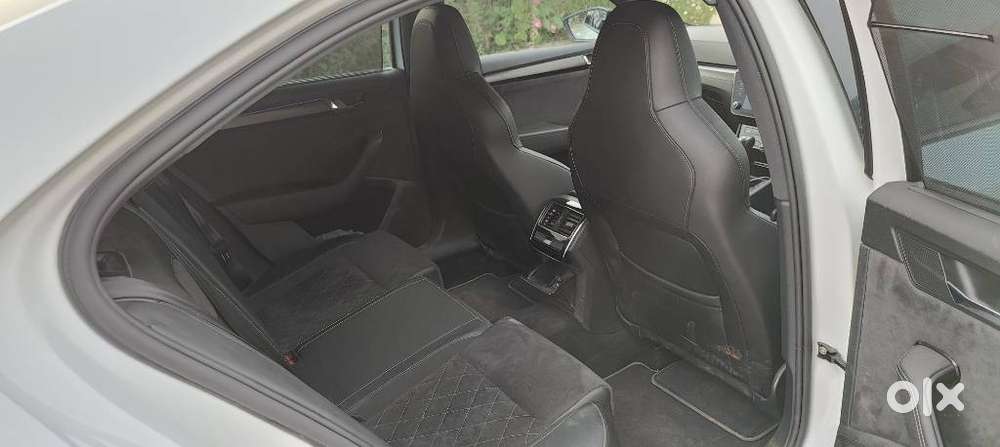 Skoda Superb 2.0 Sportline Tsi At, 2023, Petrol