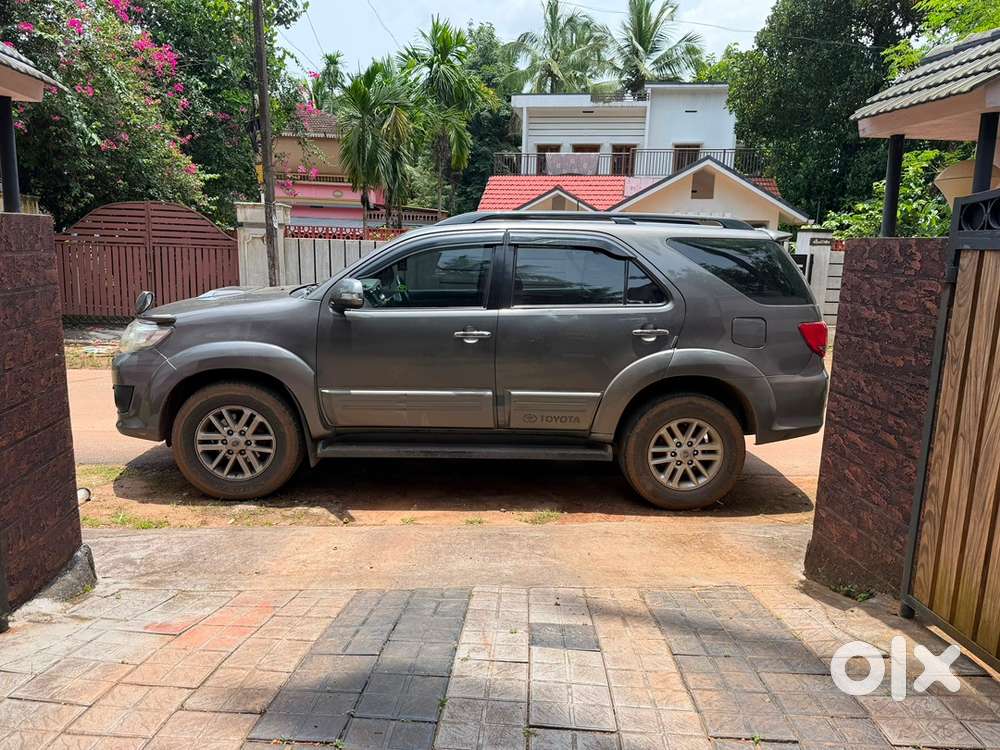 Toyota Fortuner Diesel 2012