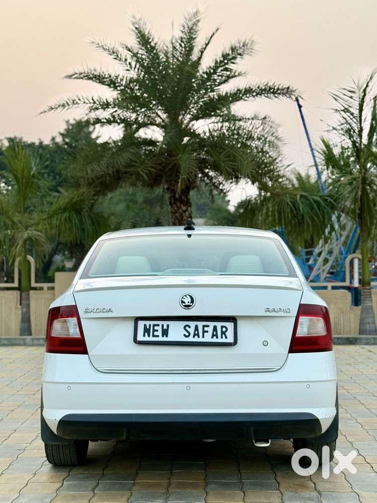 Skoda Rapid 1.0 Tsi Automatic, 2021, Petrol