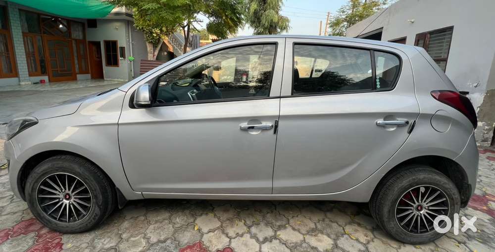 Hyundai I20 Magna Petrol 2013