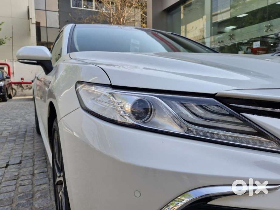 Toyota Camry Hybrid, 2024, Petrol