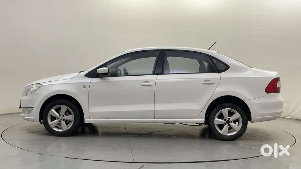 Skoda Rapid 2013-2016 1.6 Mpi Elegance Plus, 2015, Petrol