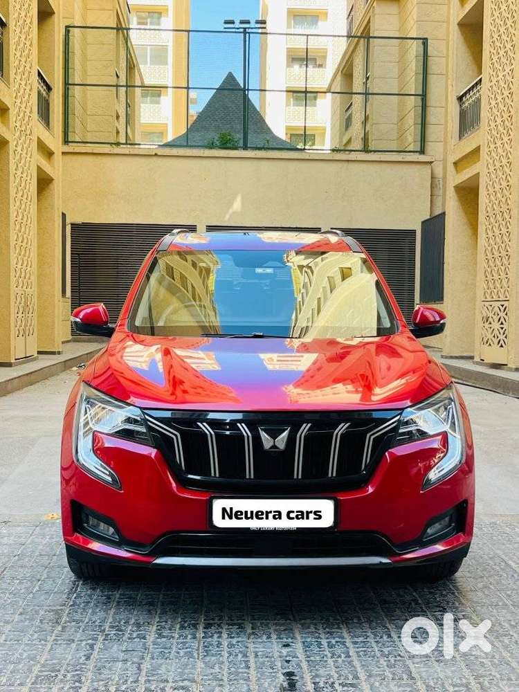 Mahindra Xuv700 2.0 Ax 7 Petrol Mt Str, 2022, Petrol