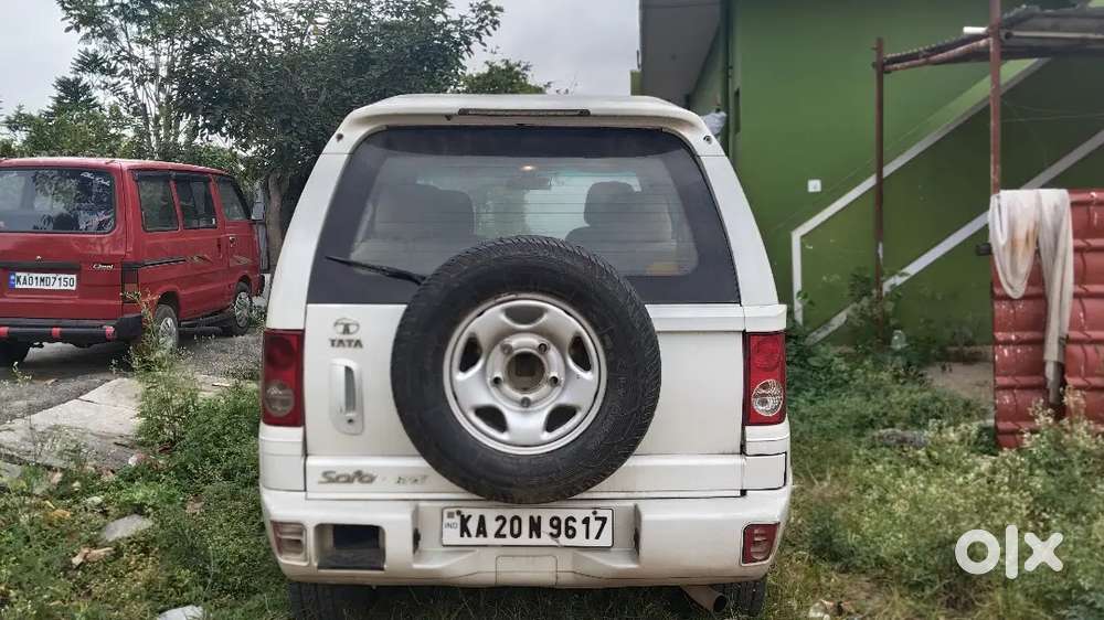 Tata Safari 2009 Petrol 130000 Km Driven