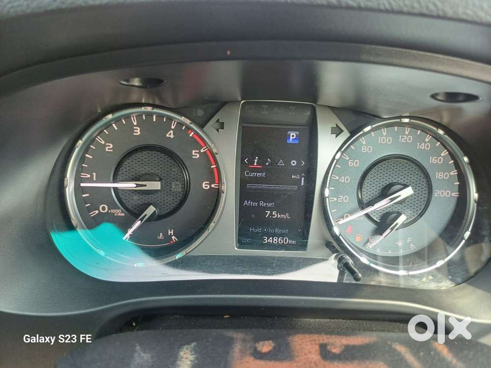Toyota Hilux 2.8 High 4x4 Mt, 2023, Diesel