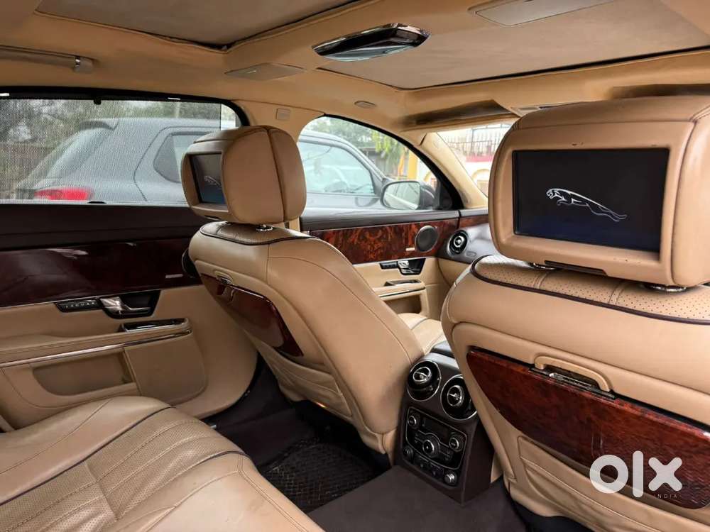 Jaguar Xj 2012 Diesel 60000 Km Driven