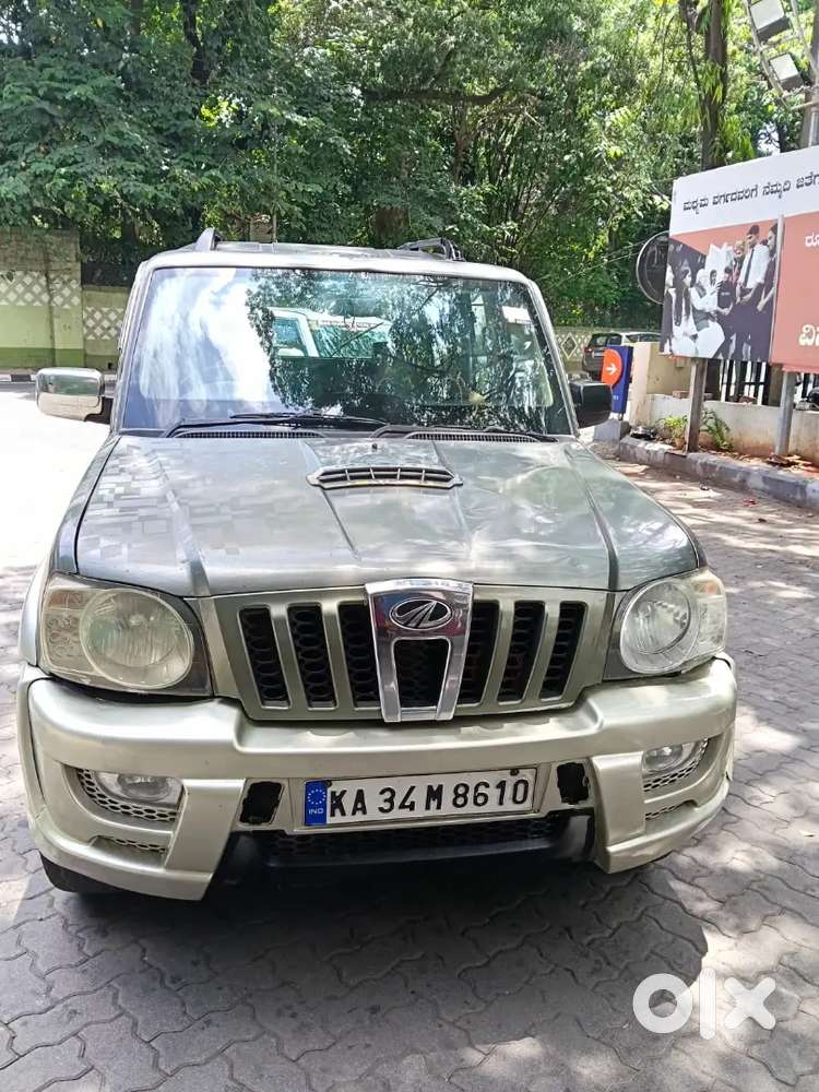 Mahindra Scorpio Classic 2010 Diesel 130000 Km Driven