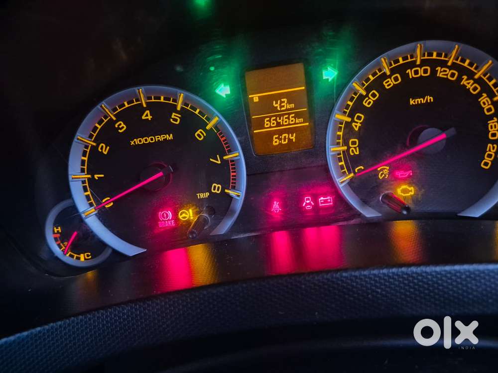 Maruti Suzuki Swift Vxi Iss Petrol, 2015, Petrol