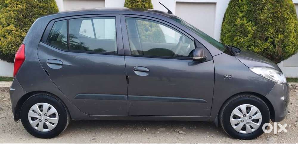 Hyundai I10 Magna For Sale 2,00,000