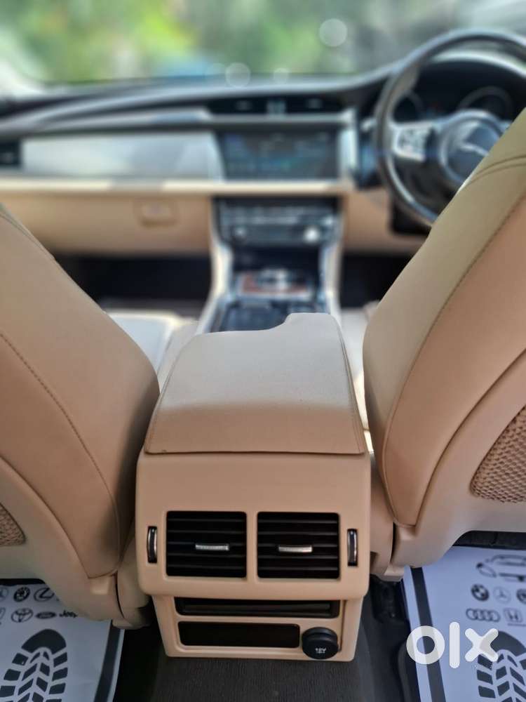 Jaguar Xf 2.0 Petrol Prestige, 2020, Petrol