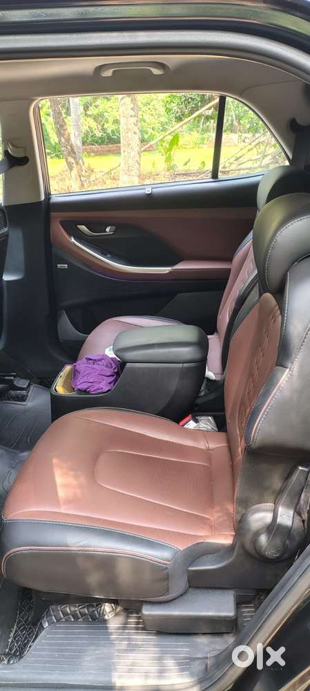 Hyundai Alcazar 1.5 Signature (o) Diesel At 6 Str Dual Tone, 2024, D..
