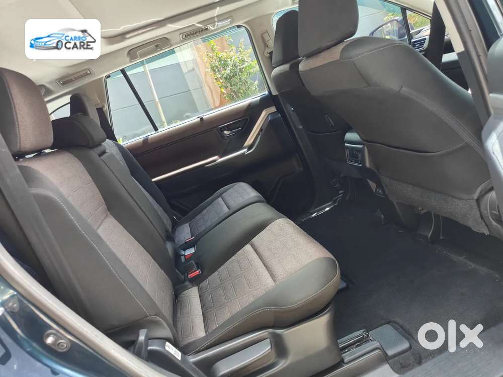 Toyota Innova Hycross 2.0 Vx Hybrid 8 Str, 2024, Petrol