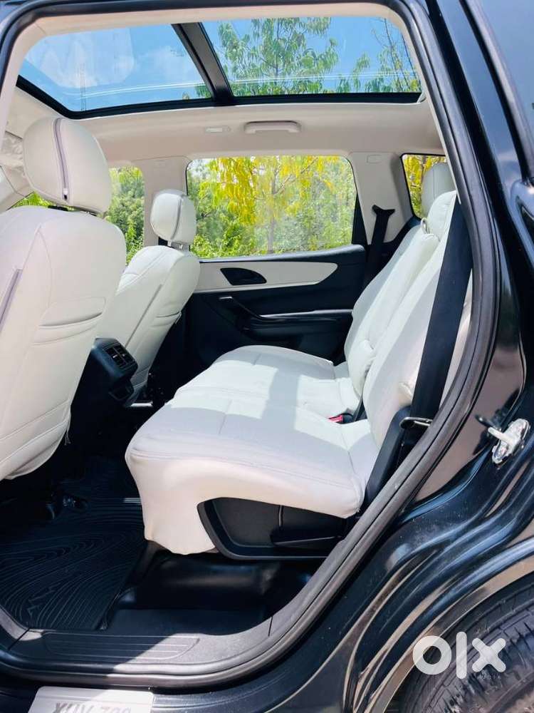 Mahindra Xuv700 2.2 Ax 5 Diesel Mt 7 Str, 2024, Diesel