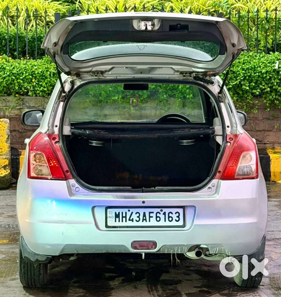 Maruti Suzuki Swift Vxi Bsiv, 2011, Petrol