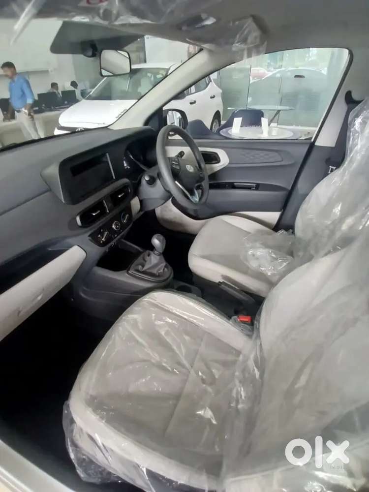 Hyundai Aura 2026 Cng & Hybrids 00001 Km Driven