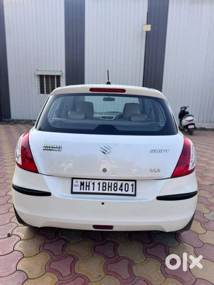 Maruti Suzuki Swift Vxi 1.2 Abs Bs-iv, 2014, Cng & Hybrids