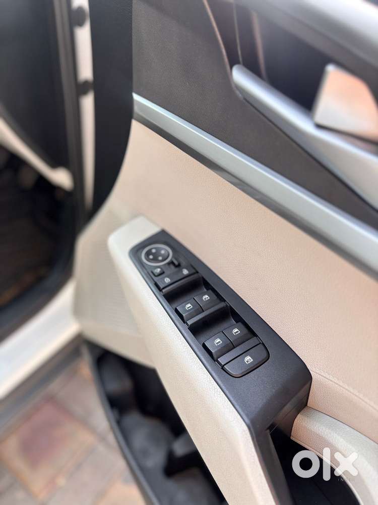 Kia Carens 1.4 Prestige Plus Turbo 7 Str, 2023, Petrol