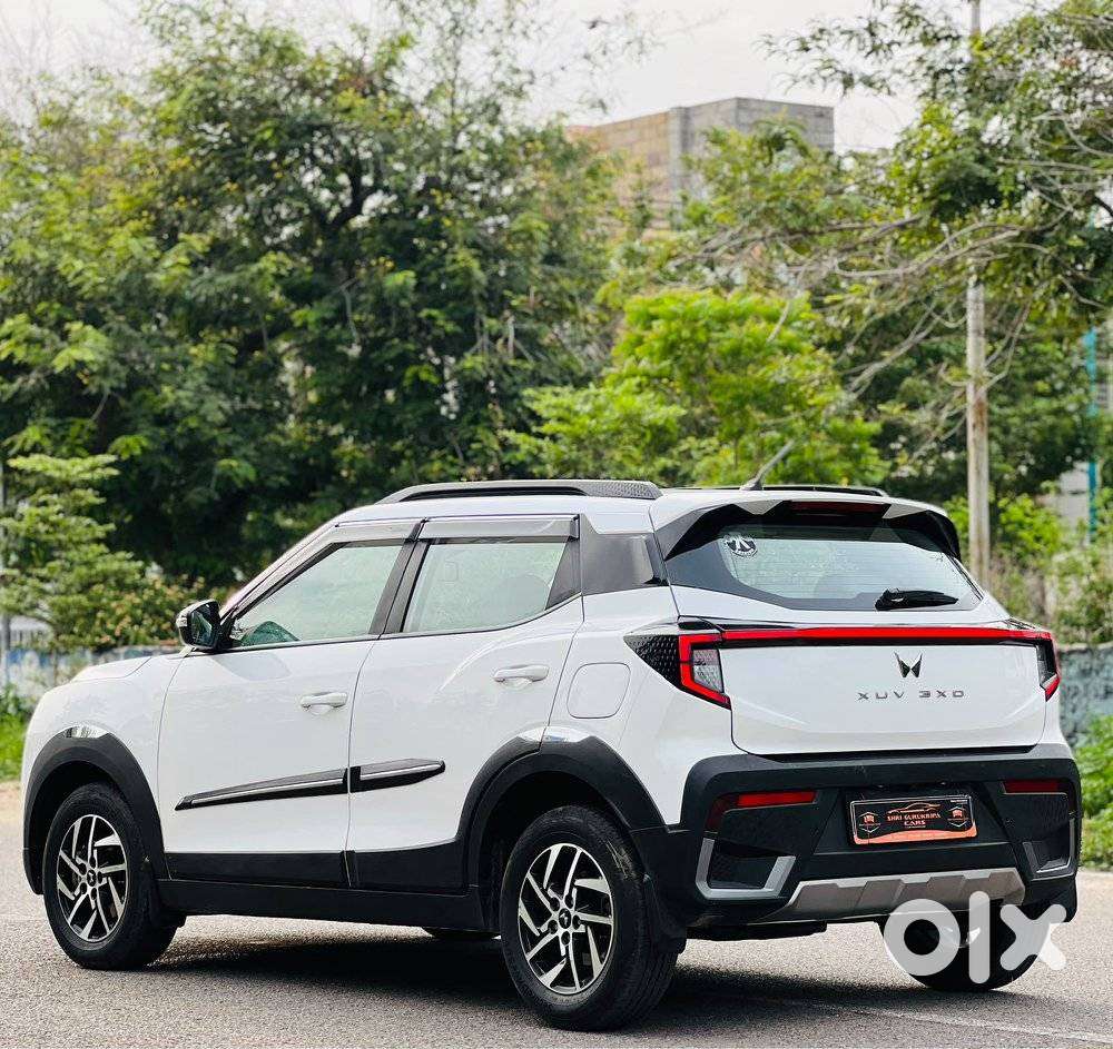 Mahindra Xuv 3xo Ax5 Ds Mt, 2025, Diesel