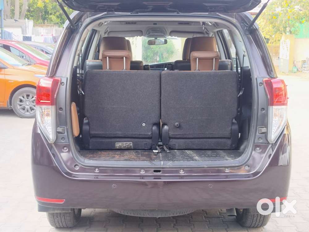 Toyota Innova Crysta 2.8z Automatic, 2016, Diesel