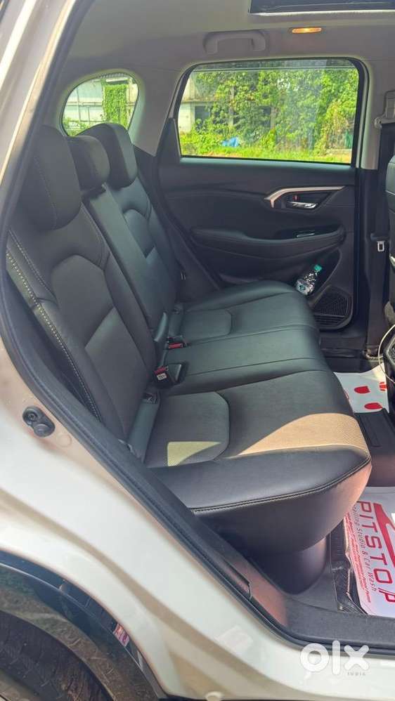 Maruti Suzuki Grand Vitara 2025 Hybrid Automatic Full Option