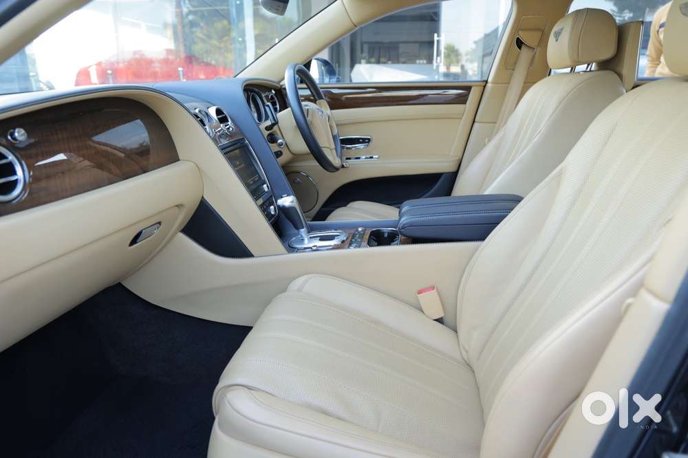 Bentley Flying Spur V8 Petrol, 2014, Petrol