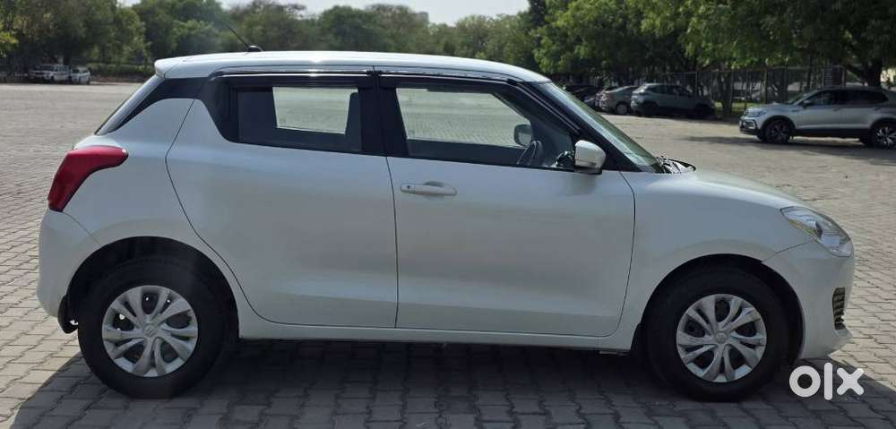 Maruti Suzuki Swift 1.2 Vxi (o), 2023, Petrol