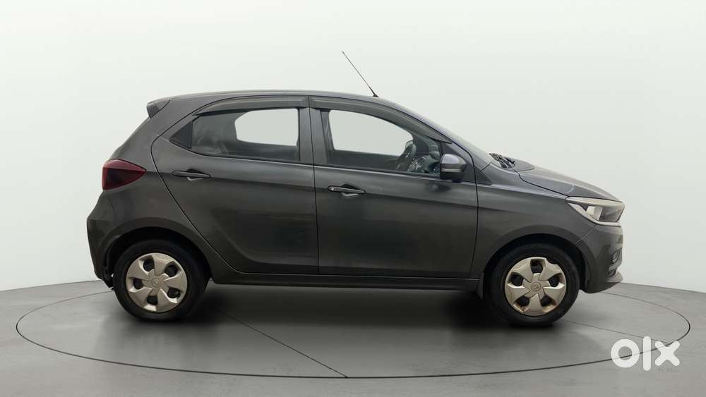 Tata Tiago 1.2 Revotron Xt, 2021, Petrol