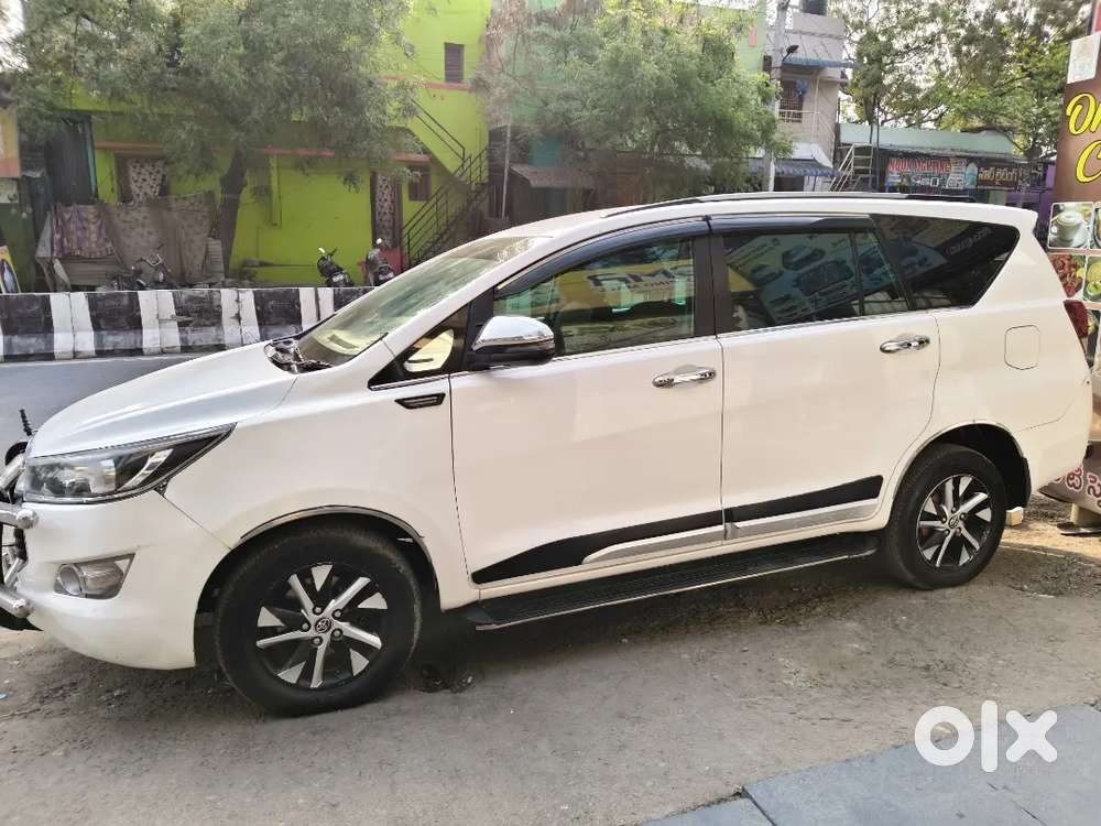 Toyota Innova Crysta 2019 Diesel 230000 Km Driven