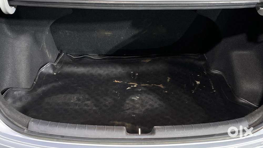 Hyundai Aura Sx (o) Manual, 2023, Petrol