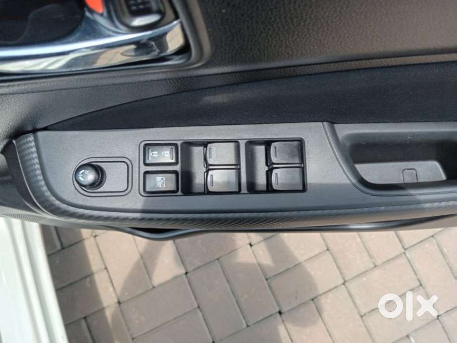 Maruti Suzuki Swift, 2022, Petrol