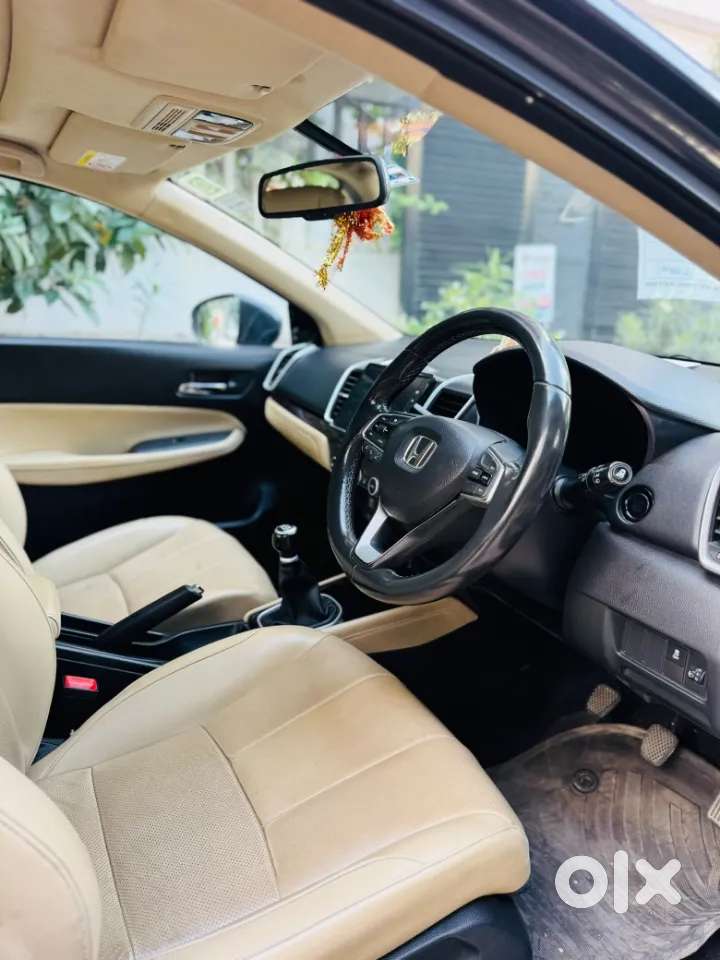 Honda City 1.5 Zx I-vtec Mt, 2023, Petrol