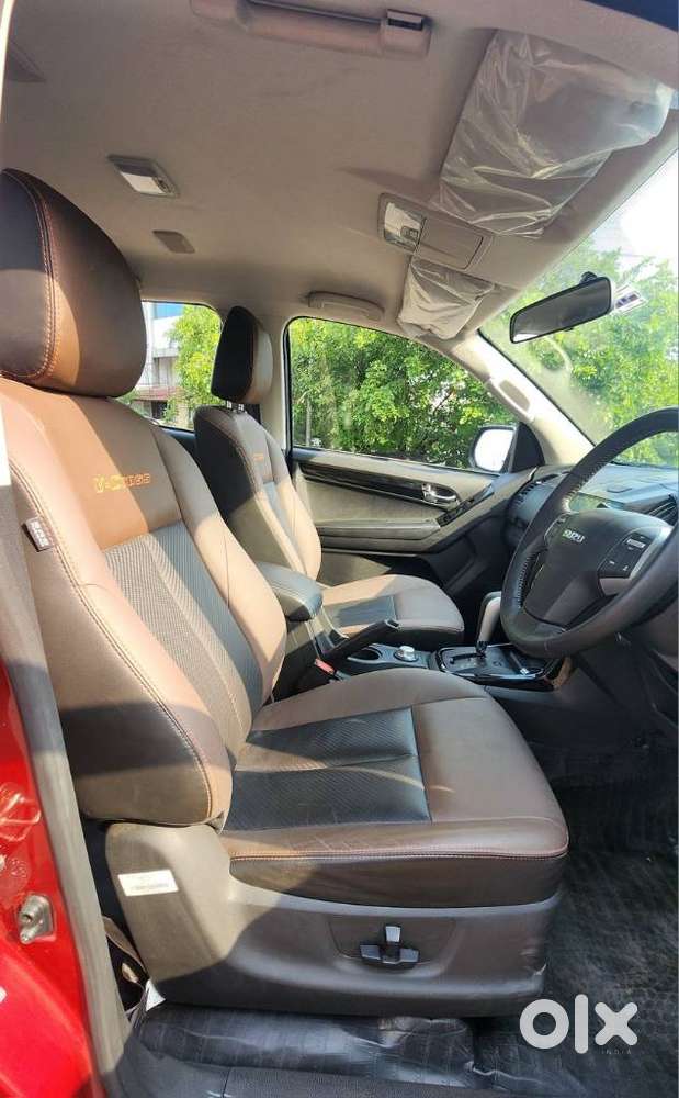 Isuzu D-max V-cross Z Prestige, 2023, Diesel