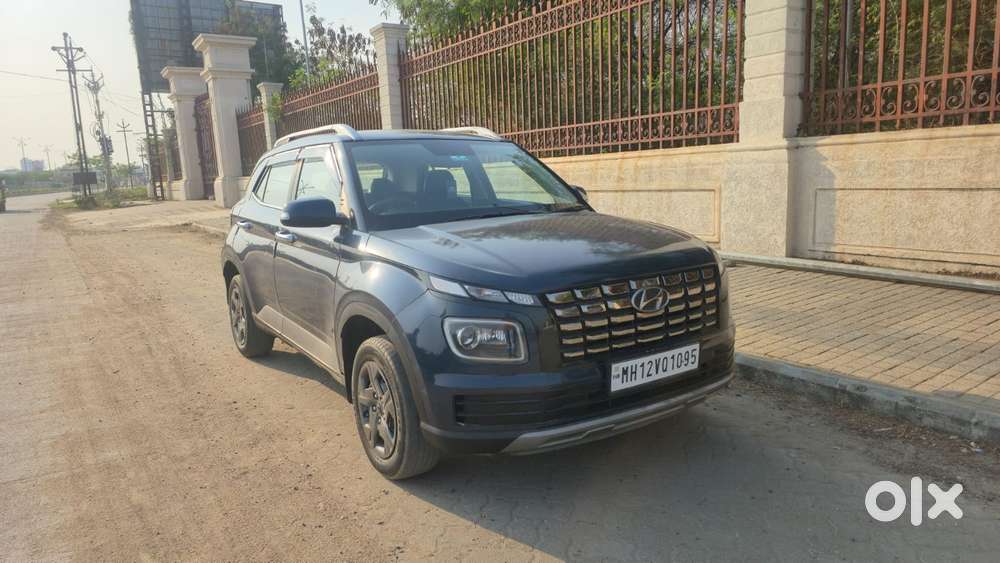 Hyundai Venue 1.2 S Plus, 2023, Petrol