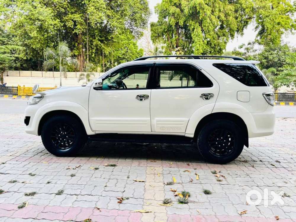 Toyota Fortuner 3.0 4x4 Manual, 2012, Diesel