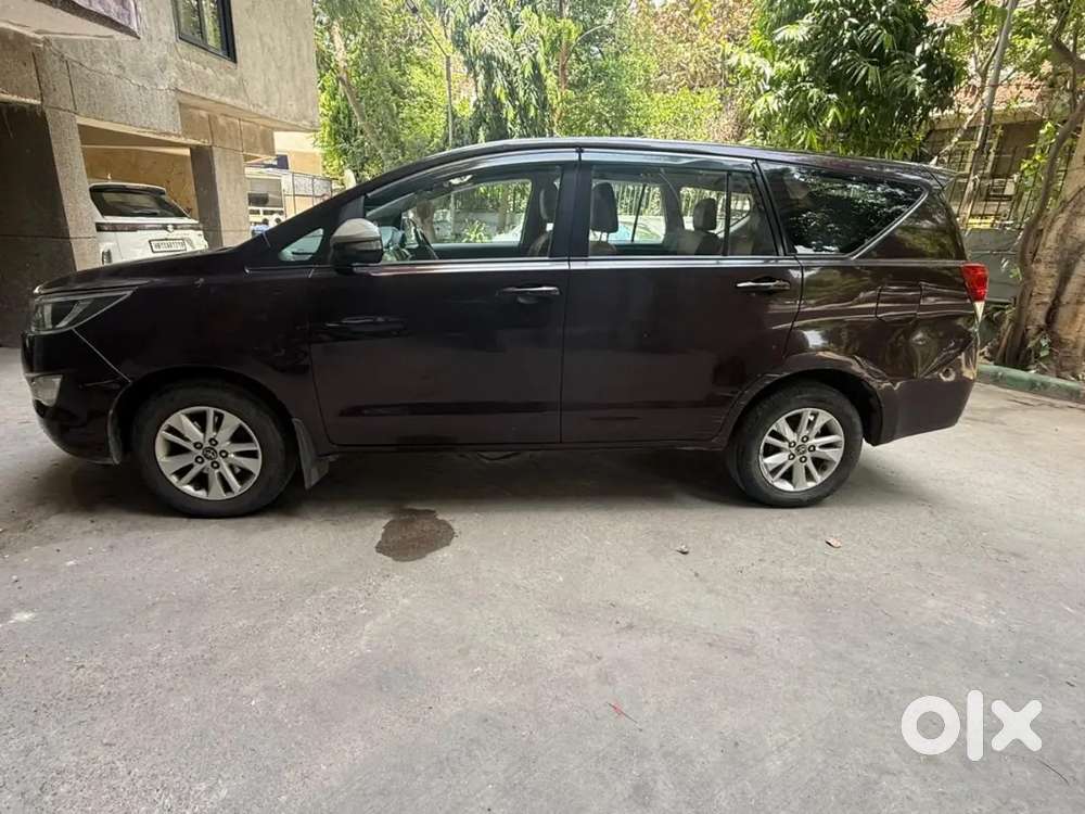 Toyota Innova Crysta 2017 Diesel 120000 Km Driven