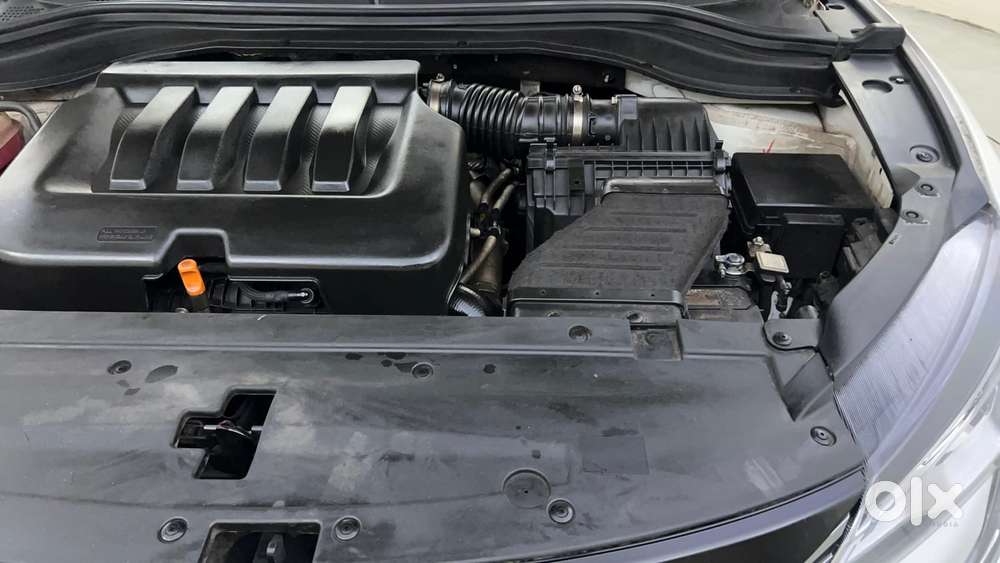 Mahindra Xuv700 2.0 Ax 7 Petrol At Str, 2023, Petrol
