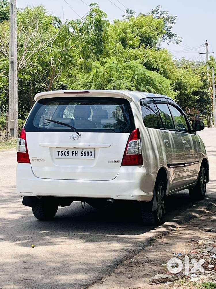 Toyota Innova, 2011, Diesel