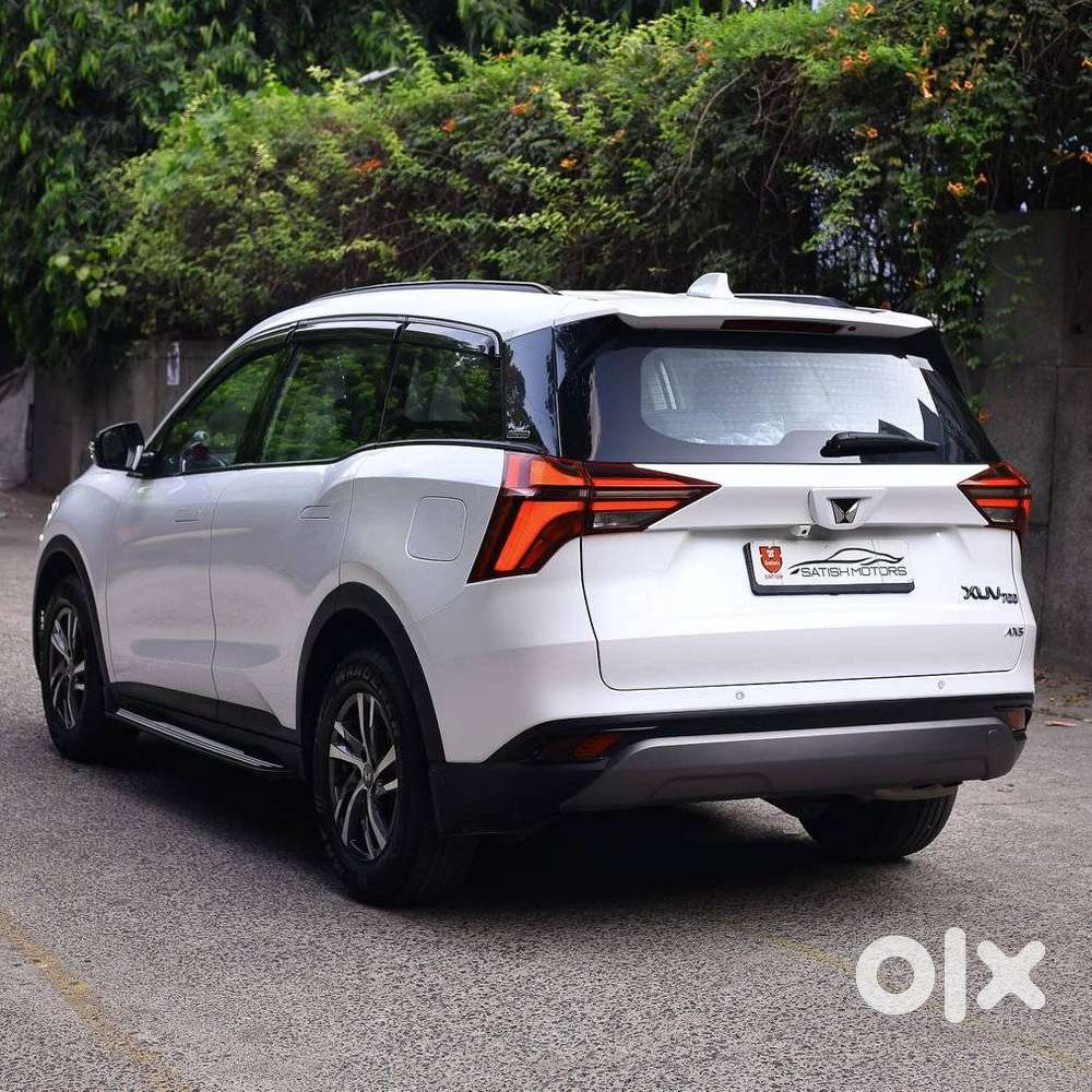 Mahindra Xuv700 2.0 Ax 7 Petrol At Str, 2024, Petrol