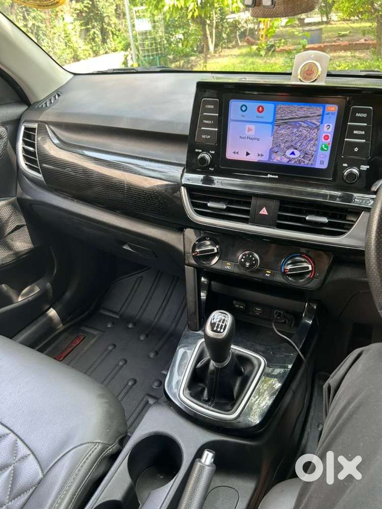 Kia Seltos Diesel White