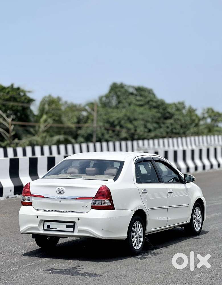 Toyota Etios Vx Limited Edition, 2017, Petrol