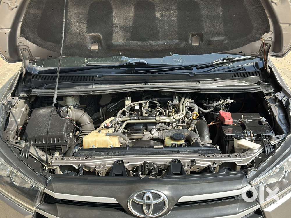 Toyota Innova Crysta 2.8 Gx At 8 Seater, 2019, Diesel